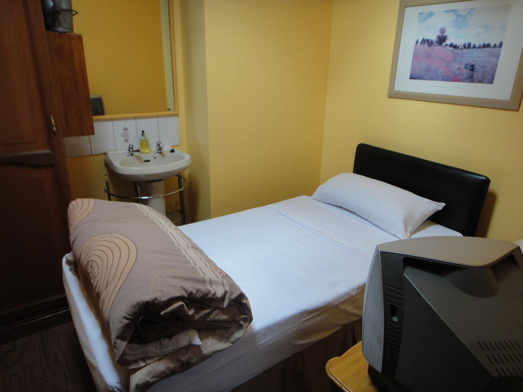 דבלין Inn On The Liffey Guesthouse חדר תמונה