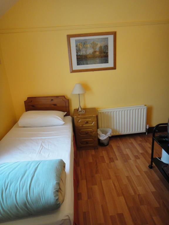 דבלין Inn On The Liffey Guesthouse חדר תמונה