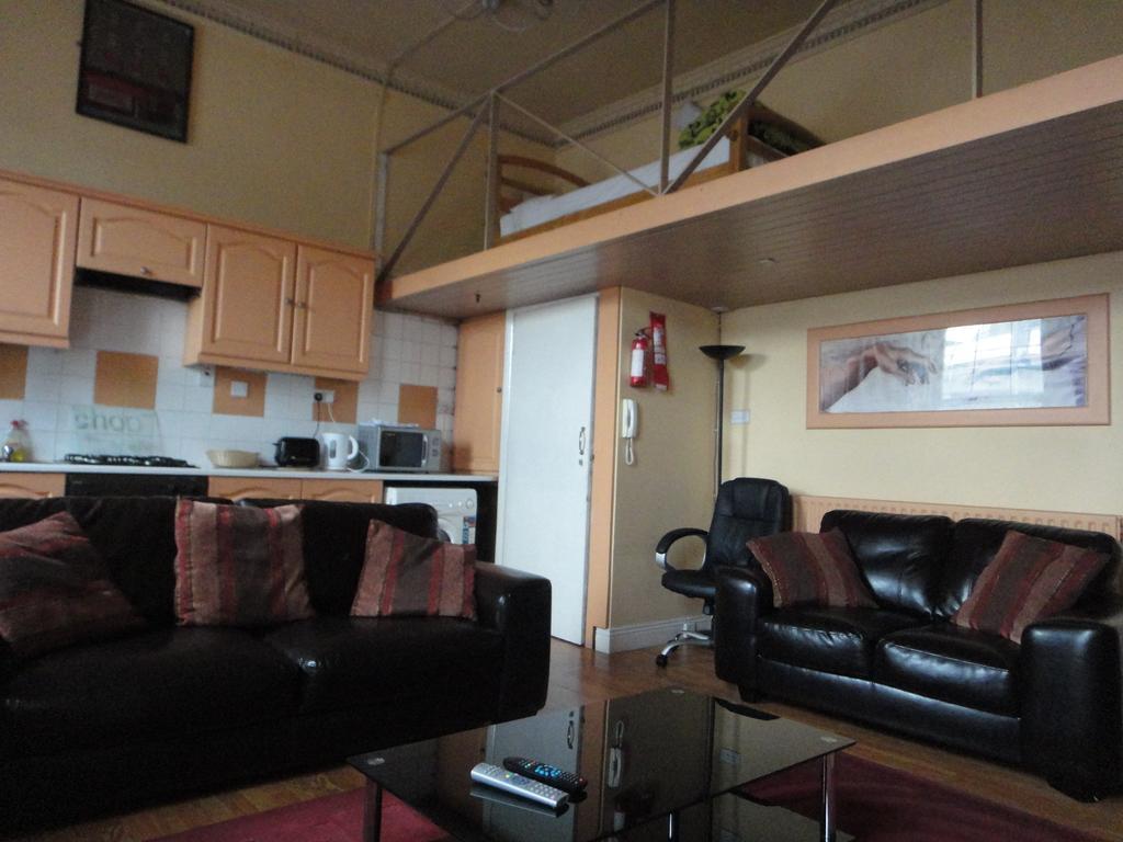 דבלין Inn On The Liffey Guesthouse חדר תמונה