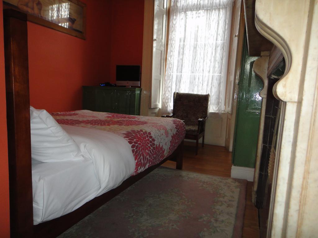 דבלין Inn On The Liffey Guesthouse חדר תמונה