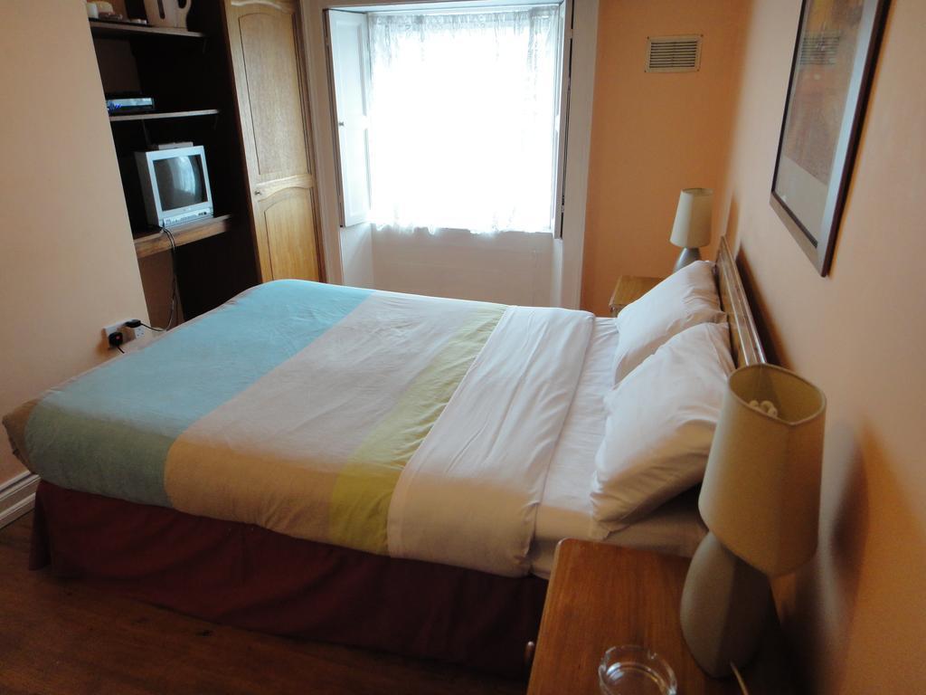 דבלין Inn On The Liffey Guesthouse חדר תמונה
