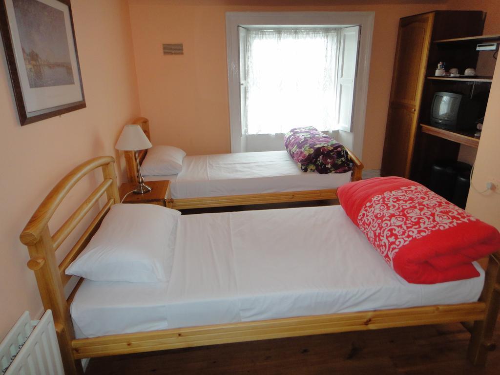 דבלין Inn On The Liffey Guesthouse חדר תמונה